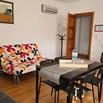 Centenaria Oia